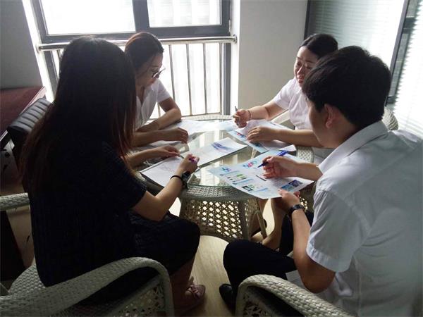 在总结中生长，，在审阅中前行