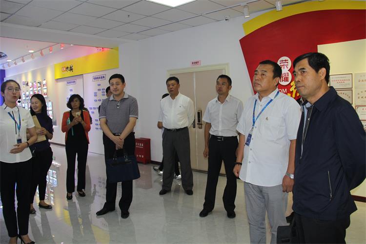 构建协调劳动关系，，，，，共享企业文化建设